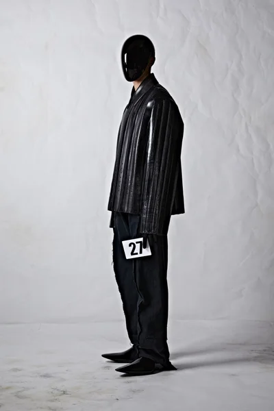 Look 27